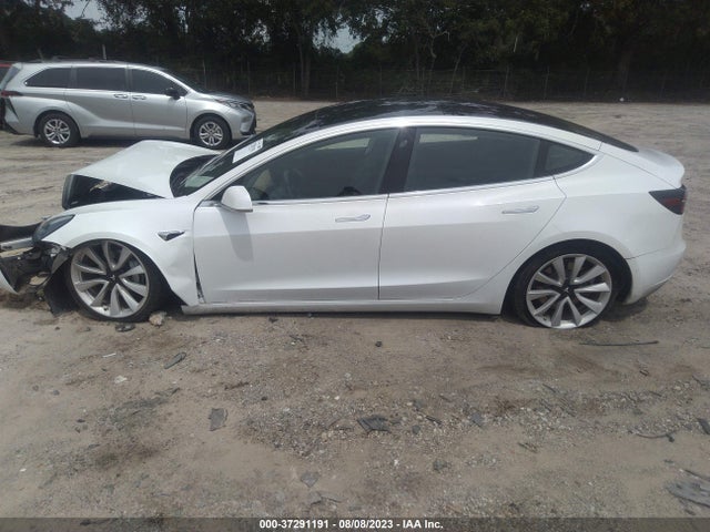 2018 Tesla 3, VIN: 5YJ3E1EA4JF010023