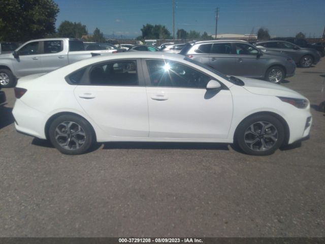 3KPF24AD4ME263344 KIA Forte Lxs