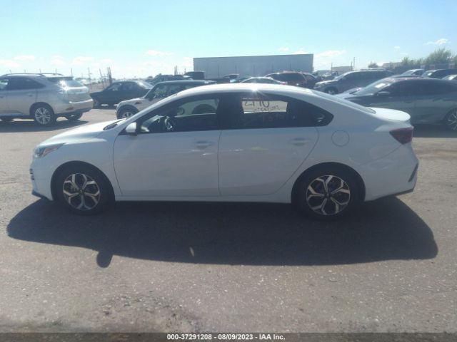 3KPF24AD4ME263344 KIA Forte Lxs