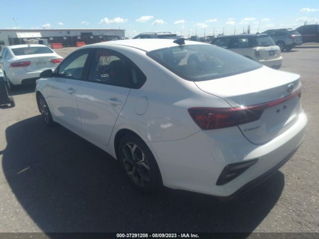 3KPF24AD4ME263344 KIA Forte Lxs