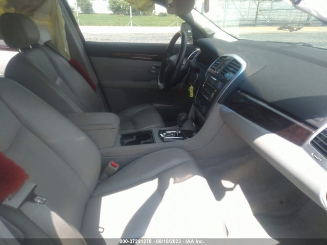 2007 CADILLAC SRX VIN: 1GYEE637270132314