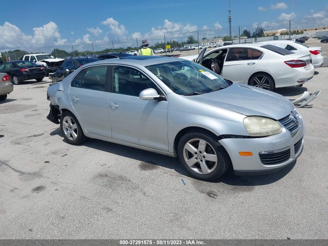2008 VOLKSWAGEN JETTA SEDAN SE/SEL VIN: 3VWRM71K58M057448