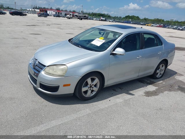 2008 VOLKSWAGEN JETTA SEDAN SE/SEL VIN: 3VWRM71K58M057448