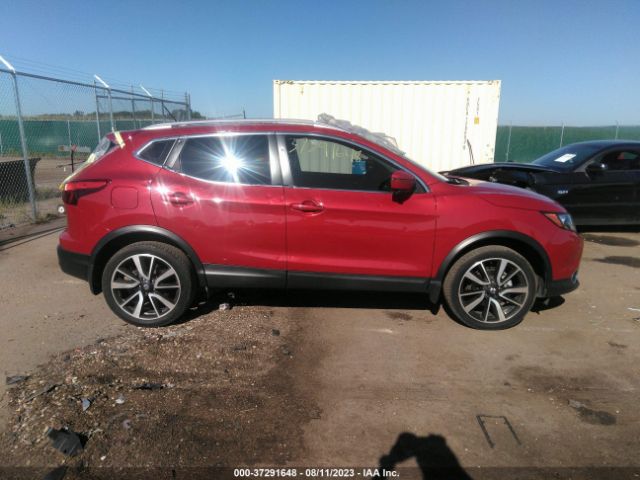 JN1BJ1CR5HW101004 Nissan Rogue Sport Sl