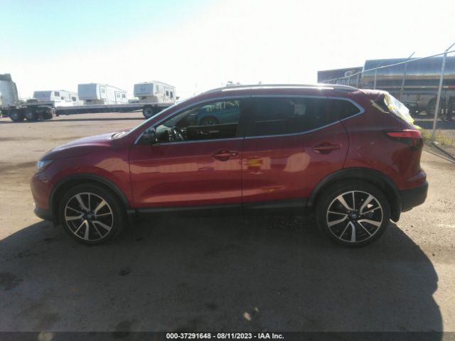 JN1BJ1CR5HW101004 Nissan Rogue Sport Sl