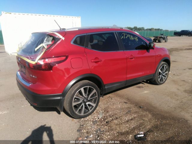 JN1BJ1CR5HW101004 Nissan Rogue Sport Sl