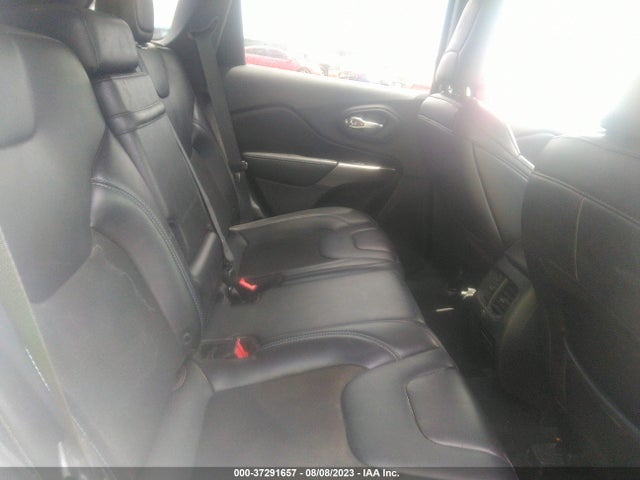Jeep Cherokee Latitude Plus 2019 1C4PJLLB2KD344287 Image 15