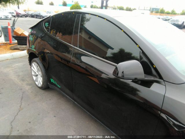 7SAYGDEE6PA051864 Tesla Model Y Long Range