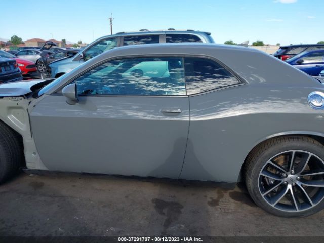 2C3CDZFJ0JH215580 Dodge Challenger R/t Scat Pack
