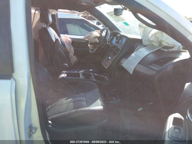2C4RDGEG2HR674078 Dodge Grand Caravan Gt