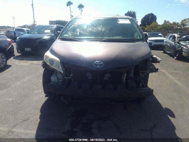 2013 TOYOTA SIENNA XLE 7 PASSENGER VIN: 5TDDK3DC6DS063317