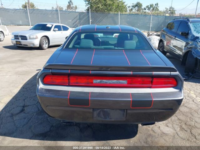 2C3CDYBT1EH104799 Dodge Challenger R/t