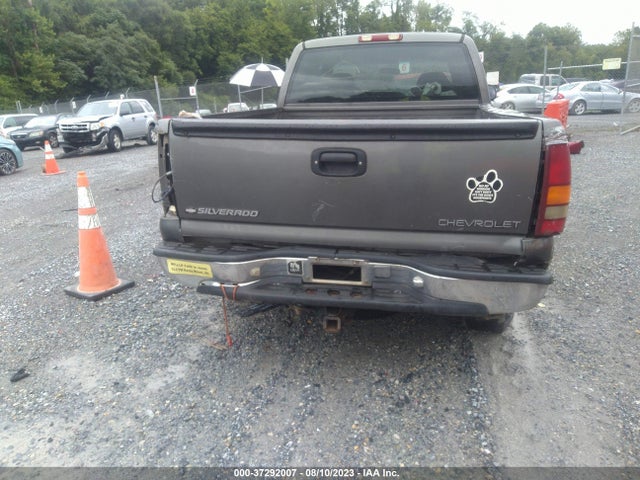 2001 CHEVROLET SILVERADO 1500 LS VIN: 2GCEK19V111404872