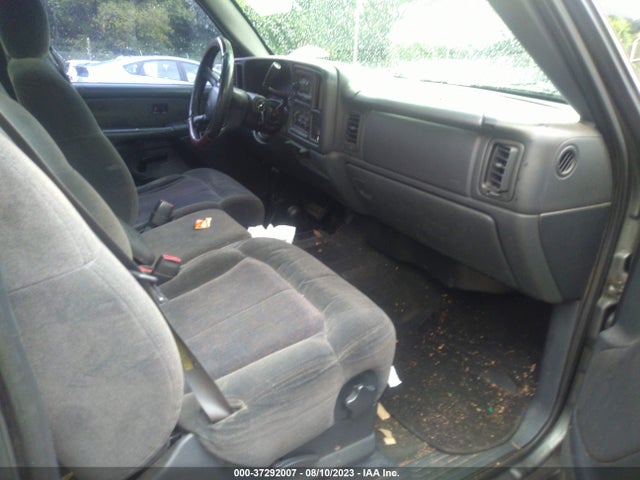 2001 CHEVROLET SILVERADO 1500 LS VIN: 2GCEK19V111404872