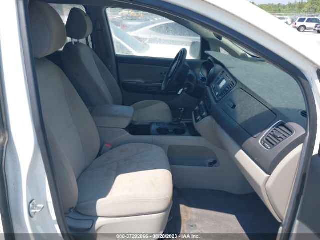 KNDMB5C17F6074406 KIA SEDONA LX