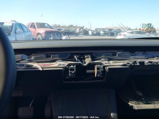 Tesla MODEL 3 2023 5YJ3E1EA8PF502613 Image 9