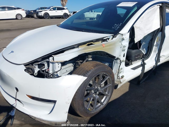 Tesla MODEL 3 2023 5YJ3E1EA8PF502613 Image 13