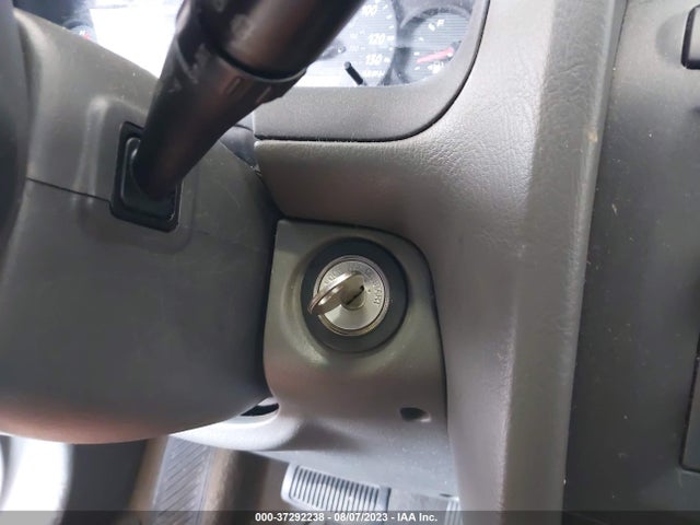 2004 HYUNDAI SANTA FE GLS VIN: KM8SC13DX4U699670