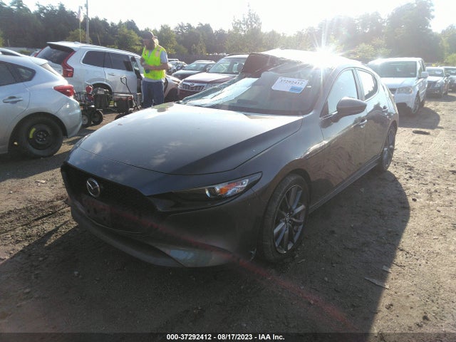 Mazda MAZDA3 HATCHBACK 2019 JM1BPBJM5K1121816 Image 2
