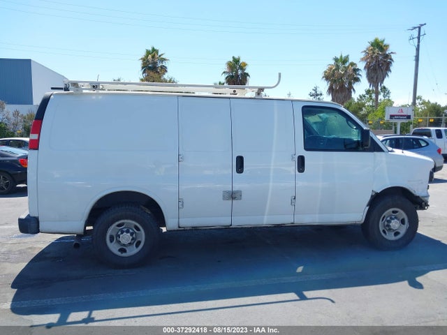 Chevrolet EXPRESS CARGO VAN 2015 1GCWGFCF9F1135215 Image 14