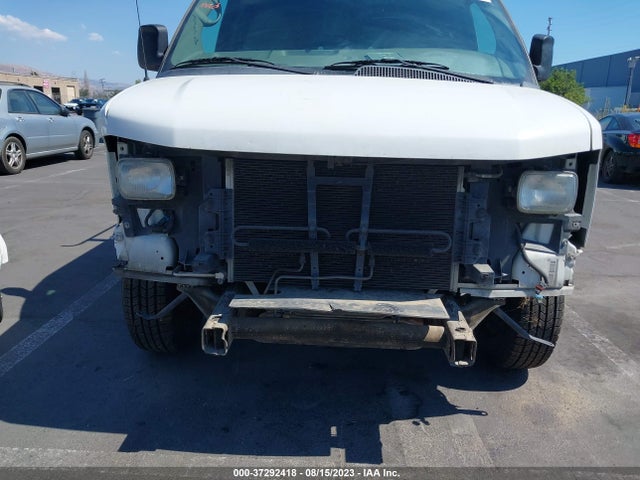 Chevrolet EXPRESS CARGO VAN 2015 1GCWGFCF9F1135215 Image 6