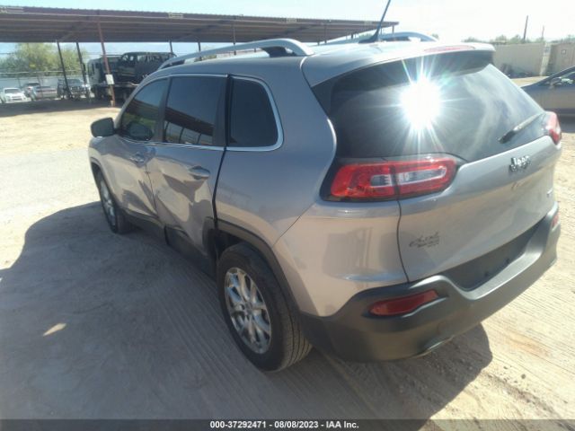 1C4PJLCBXJD537611 Jeep Cherokee Latitude
