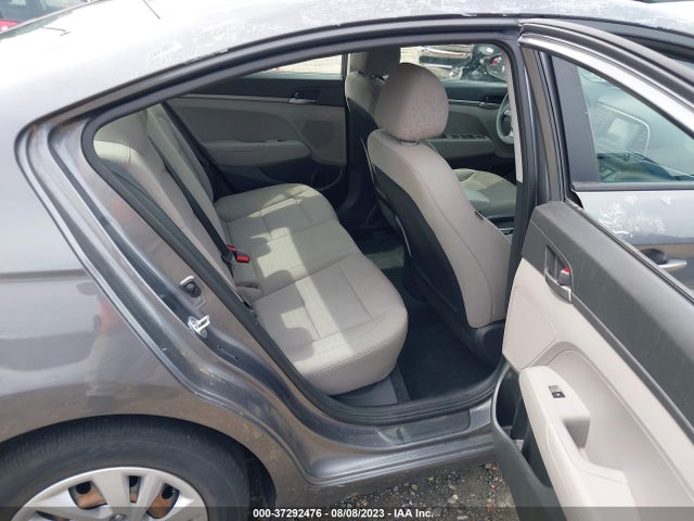 2018 HYUNDAI ELANTRA SE VIN: 5NPD74LF4JH393686