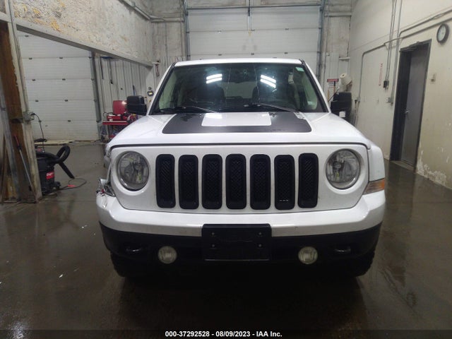 1C4NJRBB8GD595883 Jeep Patriot Sport Se
