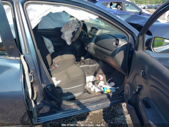 3N1CN7AP3GL847999 Nissan Versa S Plus