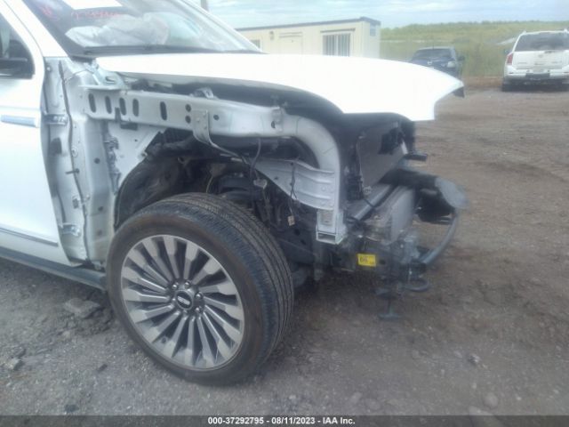 5LMJJ3LT7LEL19453 Lincoln Navigator L Reserve