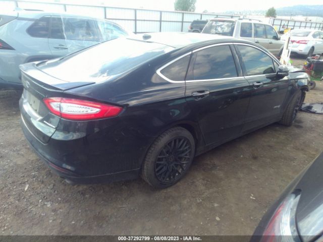 3FA6P0RU8GR282982 Ford Fusion Titanium Hybrid