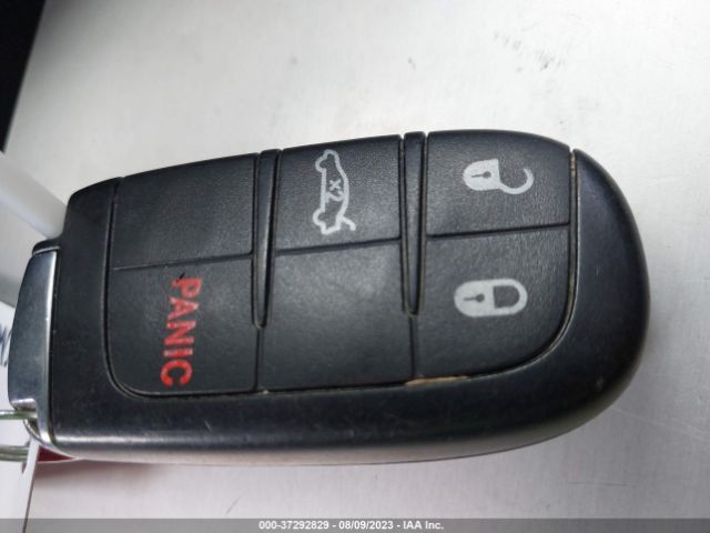 2C3CDZAG3JH123942 Dodge Challenger Sxt
