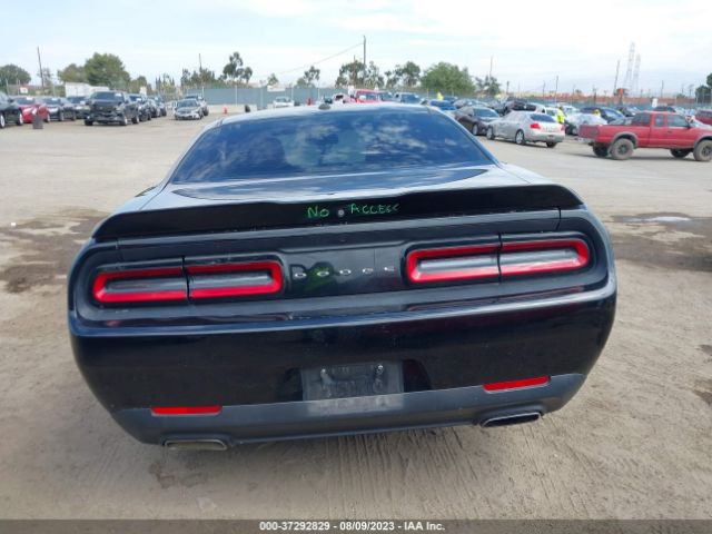 2C3CDZAG3JH123942 Dodge Challenger Sxt