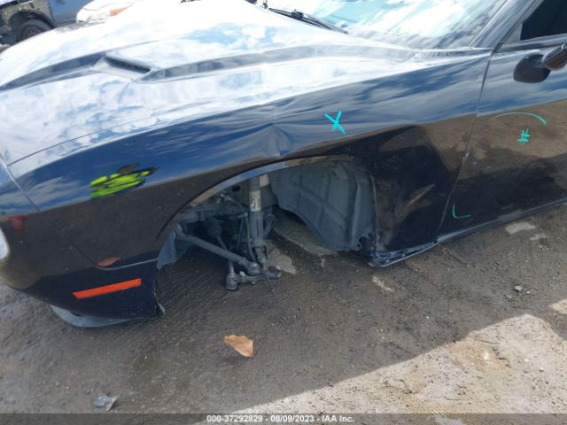 2C3CDZAG3JH123942 Dodge Challenger Sxt