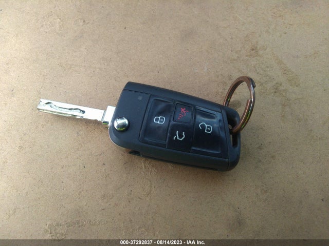 3VV1B7AX3LM140355 Volkswagen TIGUAN S