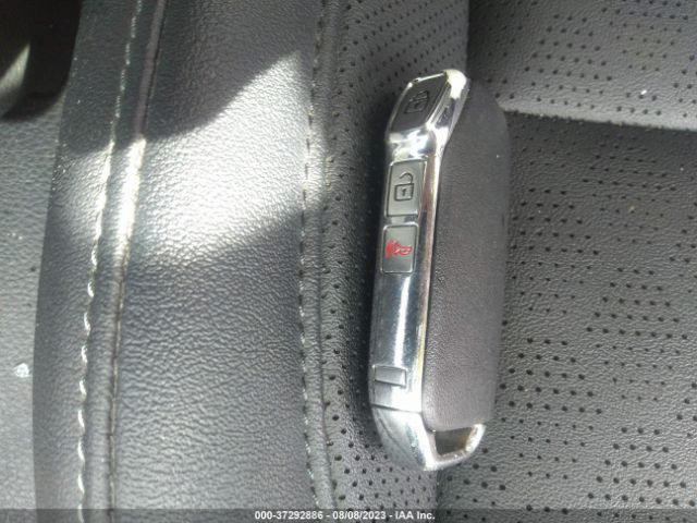 KNDERCAA8N7311520 KIA SELTOS EX