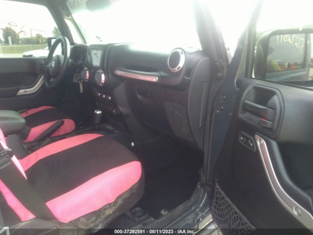 1C4BJWEG6GL244131 Jeep Wrangler Unlimited Sahara