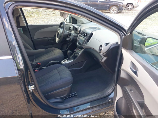 Chevrolet SONIC LT 2015 1G1JC6SB1F4174425 Image 5