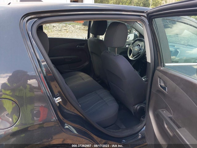 Chevrolet SONIC LT 2015 1G1JC6SB1F4174425 Image 8