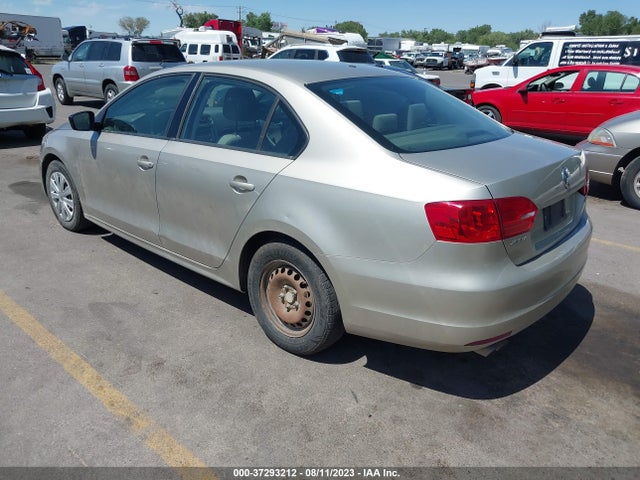 3VW1K7AJ7EM250738 Volkswagen Jetta Sedan S