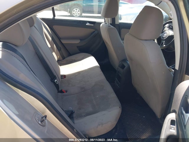 3VW1K7AJ7EM250738 Volkswagen Jetta Sedan S