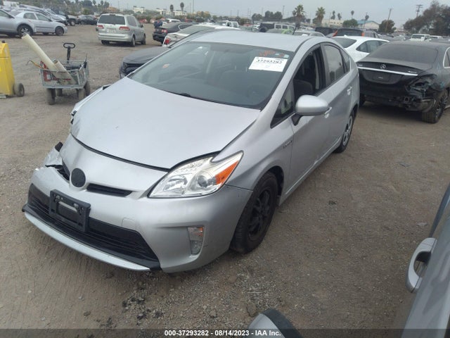 Toyota Prius Four 2015 JTDKN3DU6F0435252 Image 2