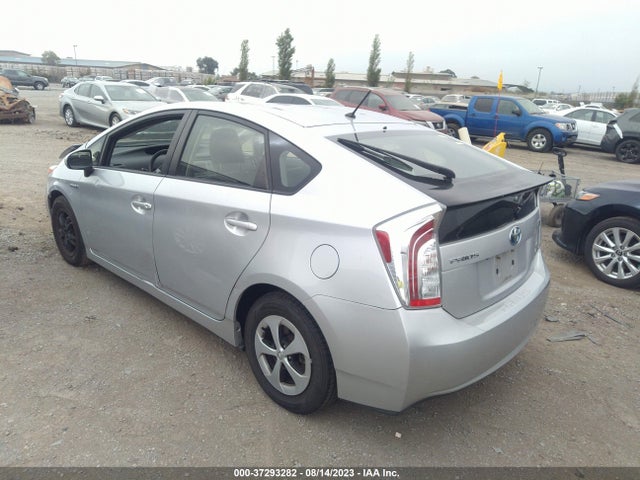 Toyota Prius Four 2015 JTDKN3DU6F0435252 Image 3