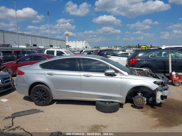 3FA6P0H73HR171592 Ford FUSION SE