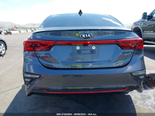 3KPF34AD2ME402769 KIA Forte Gt-line