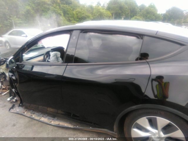 7SAYGDEE5PF607679 Tesla Model Y Long Range