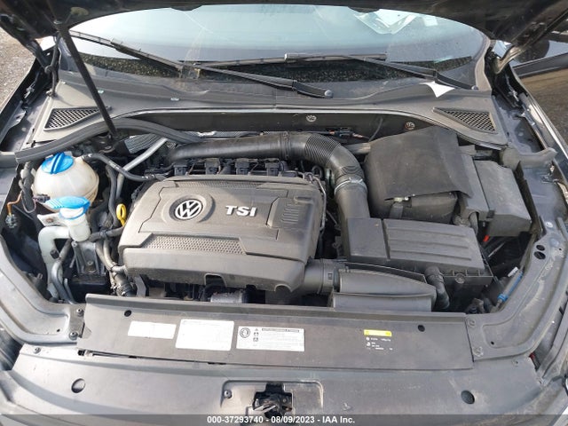 1VWAT7A3XGC015446 Volkswagen Passat 1.8t S