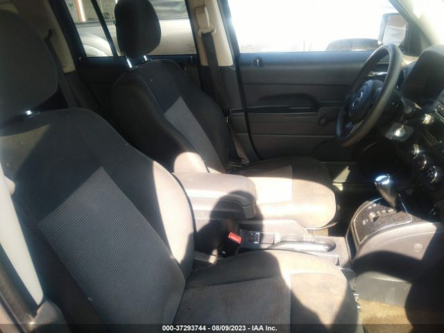 1C4NJRBB0FD426438 Jeep Patriot Sport
