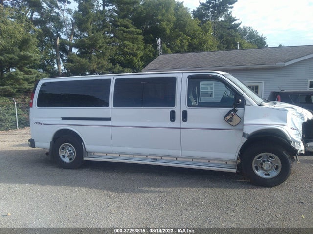 Chevrolet Express Passenger Lt 2019 1GAZGPFG1K1204117 Image 13
