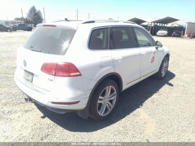 2013 VOLKSWAGEN TOUAREG WVGEP9BP2DD006232 Photo 3